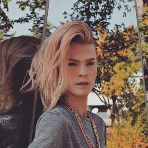 Meet your Posher, Zach